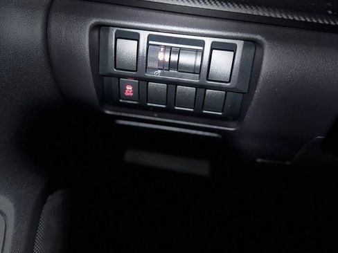 Used 2018 Subaru Impreza 2.0i AWD/4WD image 31