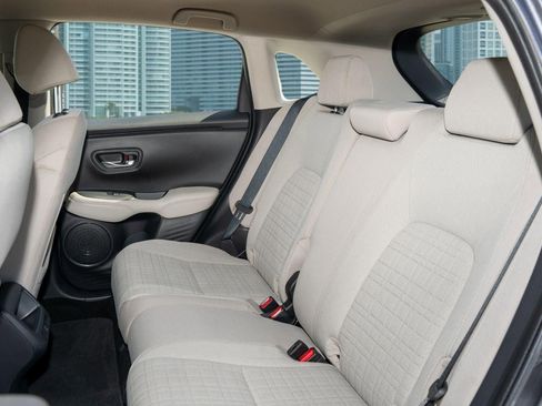 Used 2023 Honda HR-V LX image 18