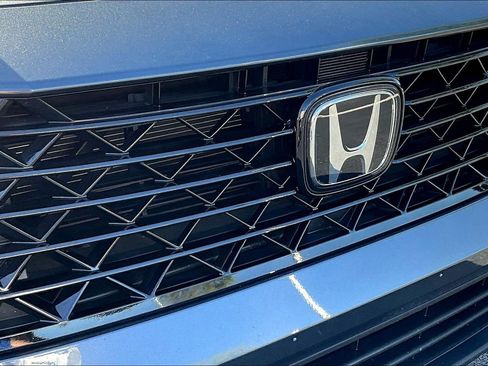 Certified 2024 Honda Accord EX image 32