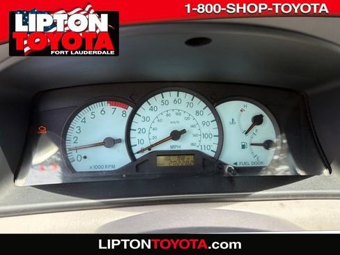 Used 2004 Toyota Corolla CE FWD image 1