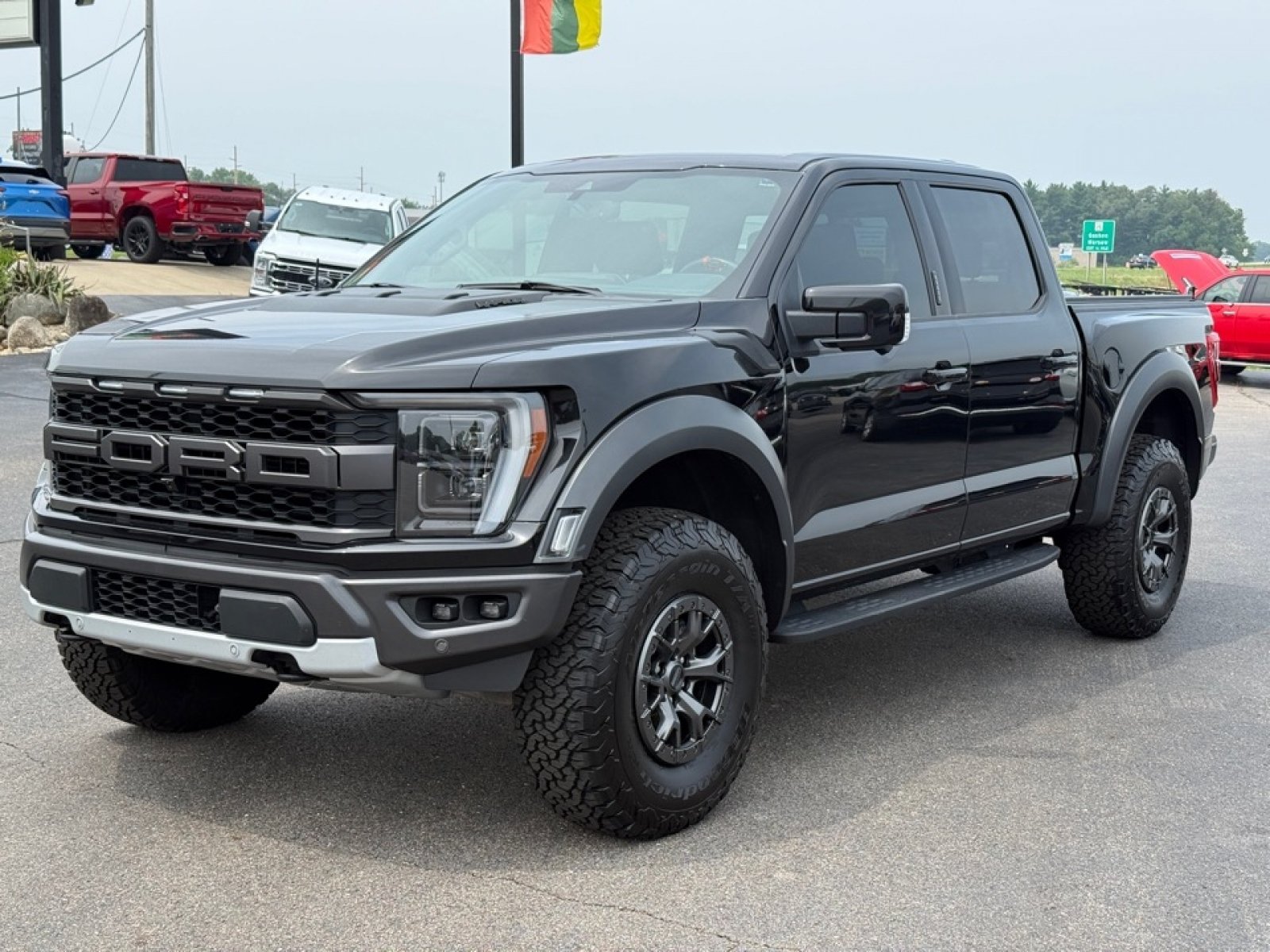 Used 2021 Ford F150 Raptor w/ Raptor 37 Performance Package AWD/4WD image 4
