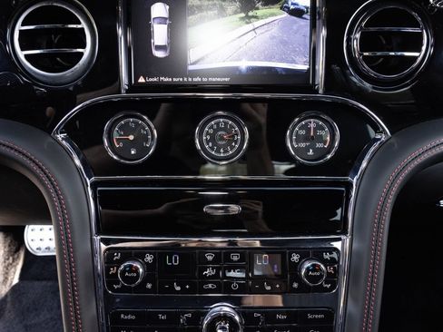 Used 2019 Bentley Mulsanne RWD image 35