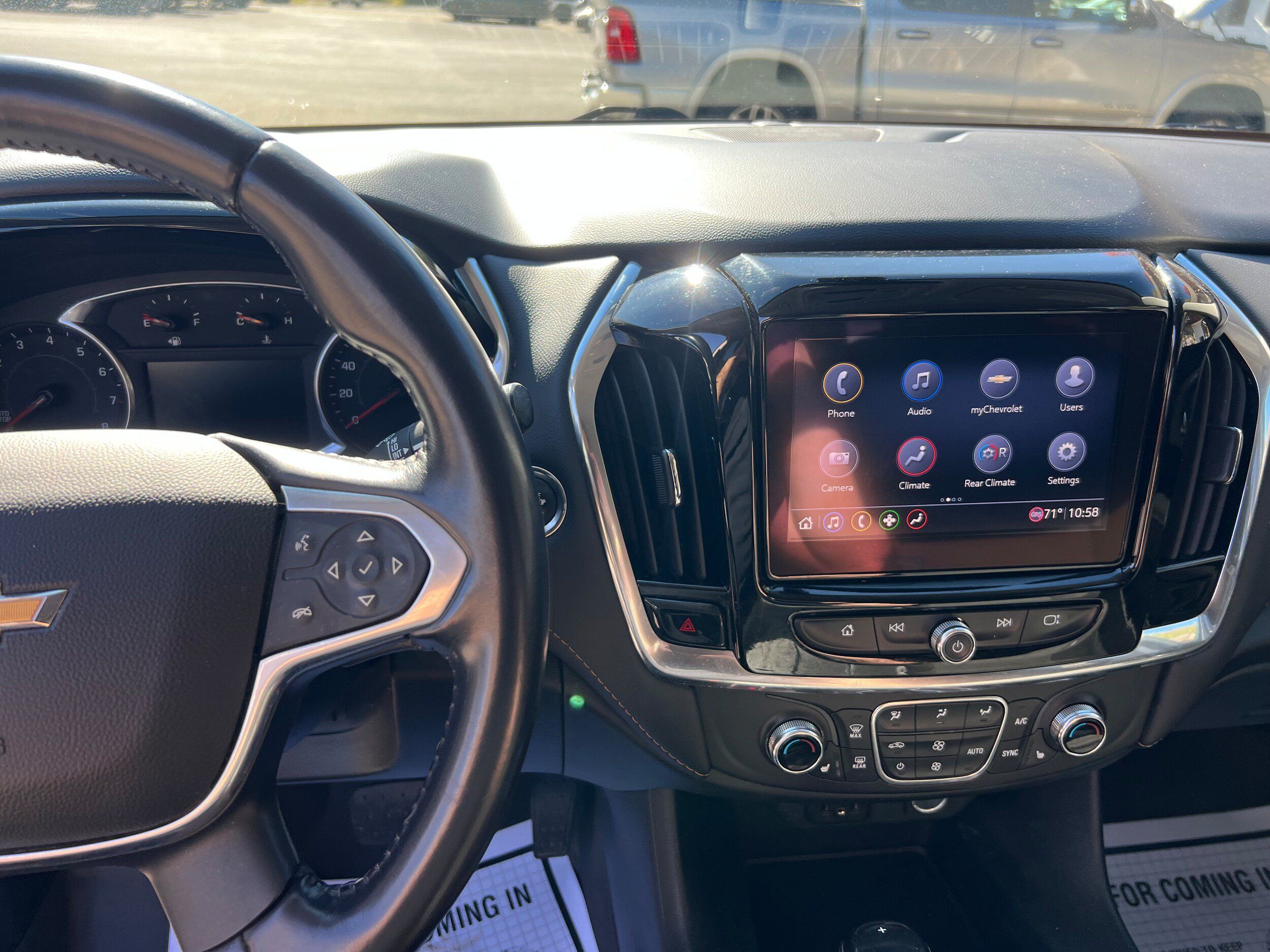 Used 2020 Chevrolet Traverse LT w/ LPO, Floor Liner Package AWD/4WD image 14