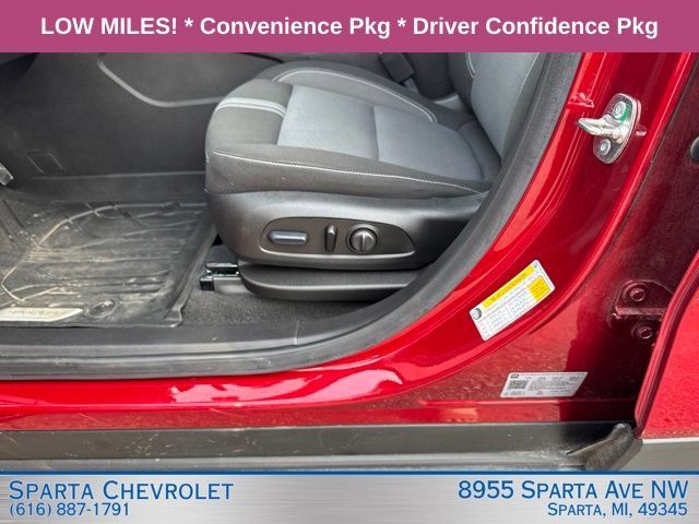 Used 2024 Chevrolet Blazer LT w/ Convenience Package FWD image 13