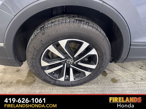 Used 2022 Volkswagen Tiguan S image 36