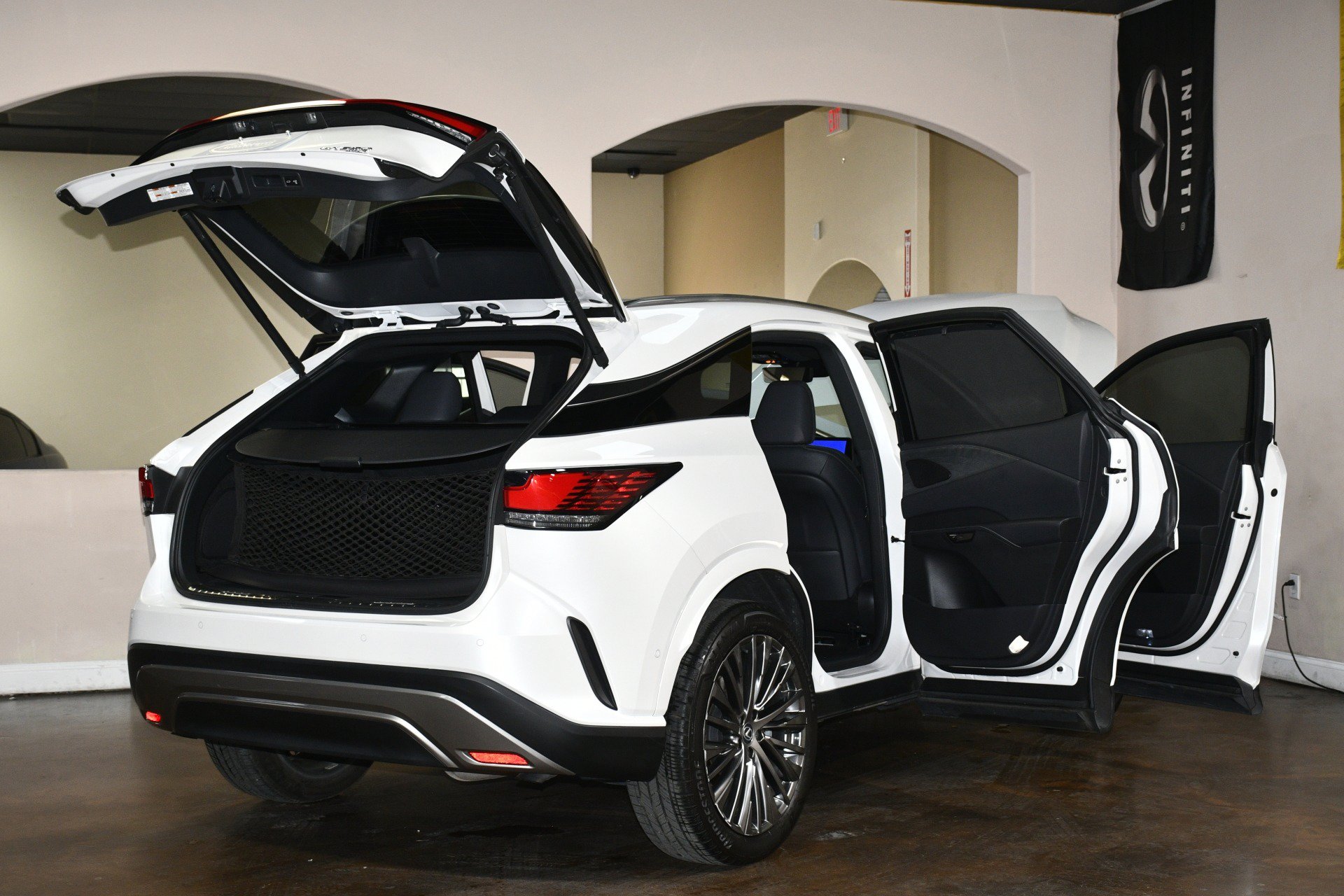 Used 2023 Lexus RX 350 AWD w/ Accessory Package image 91