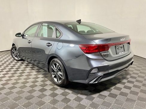 Used 2023 Kia Forte LXS FWD image 9