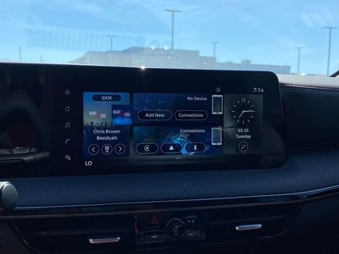 New 2025 Nissan Kicks SR image 26