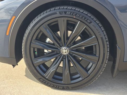 Used 2026 Toyota Crown Nightshade image 14