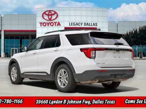 Used 2025 Ford Explorer Active RWD image 8