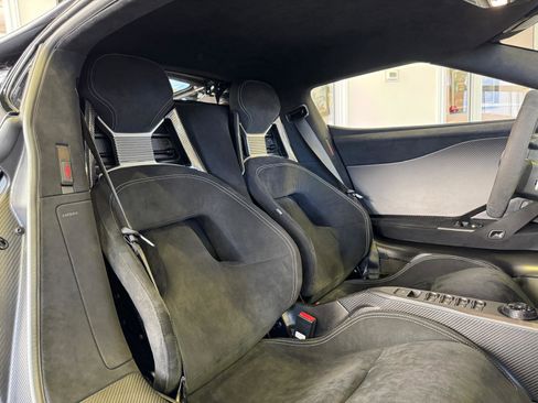 Used 2019 Ford GT Carbon Series image 61