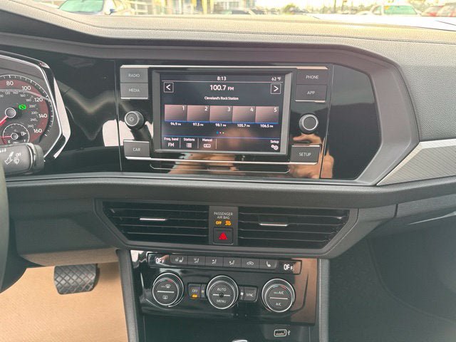Used 2019 Volkswagen Jetta R-Line FWD image 14