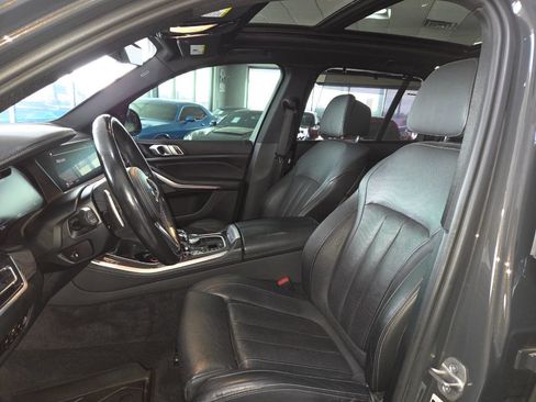 Used 2022 BMW X5 M50i w/ Executive Package AWD/4WD image 17
