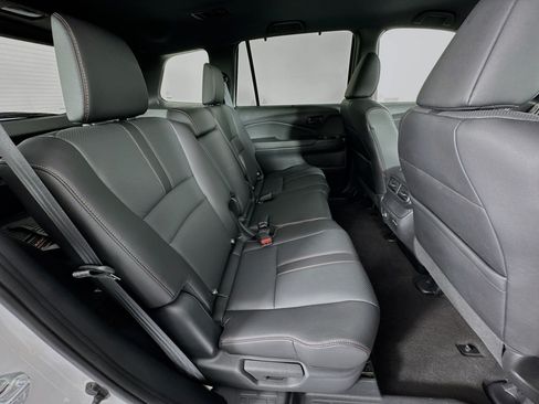 Certified 2024 Honda Passport TrailSport image 27