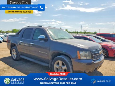 Used 2011 Chevrolet Avalanche LT w/ Regional Value Package AWD/4WD image 5