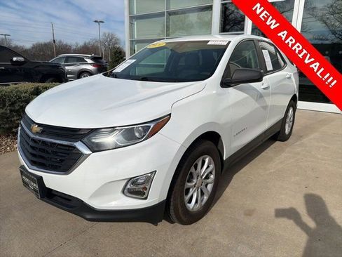 Used 2020 Chevrolet Equinox LS w/ LS Convenience Package image 5