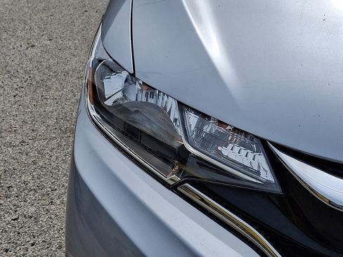 Used 2018 Honda Fit Sport image 13