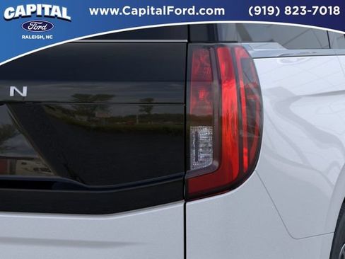 New 2026 Ford Expedition Active RWD image 21