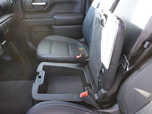 Used 2024 Chevrolet Silverado 1500 Custom image 52