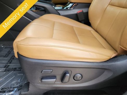 Certified 2022 Kia Telluride SX w/ Nightfall Edition Package AWD/4WD image 12