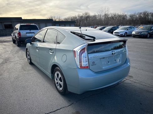 Used 2012 Toyota Prius One image 8
