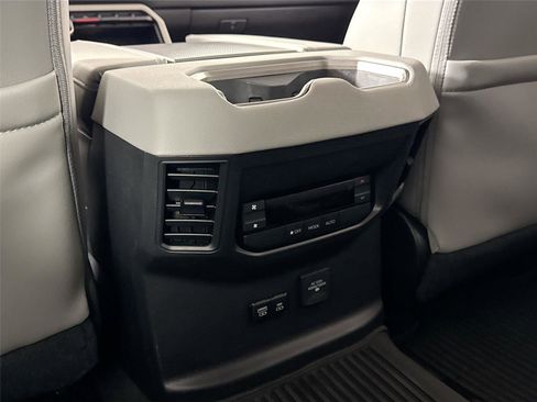 Certified 2024 Toyota Sequoia Limited image 37