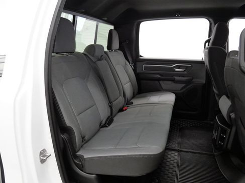 Used 2022 RAM 1500 Big Horn AWD/4WD image 18