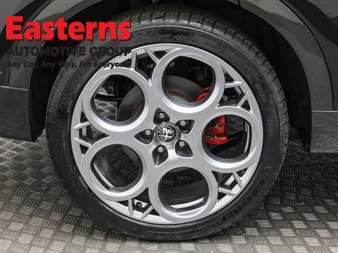 Used 2024 Alfa Romeo Tonale Veloce image 31