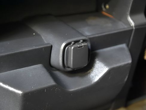 Used 2018 Ford F150 XLT RWD image 34