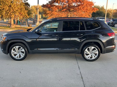 Certified 2021 Volkswagen Atlas SE image 7