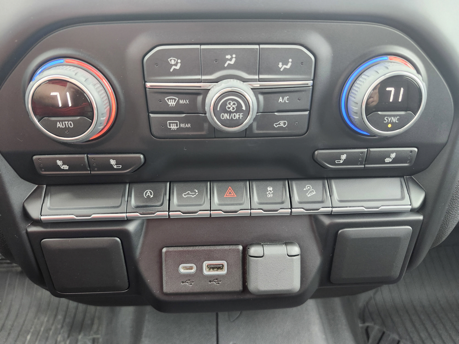 Used 2022 Chevrolet Silverado 1500 RST AWD/4WD image 23