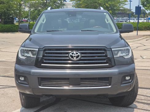 Used 2018 Toyota Sequoia Platinum AWD/4WD image 9