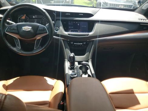 Certified 2023 Cadillac XT5 Premium Luxury FWD image 16