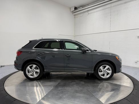 Used 2020 Audi Q3 2.0T Premium w/ Convenience Package image 8