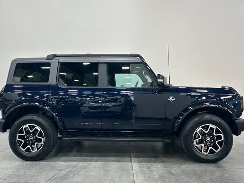 Used 2021 Ford Bronco Outer Banks AWD/4WD image 3
