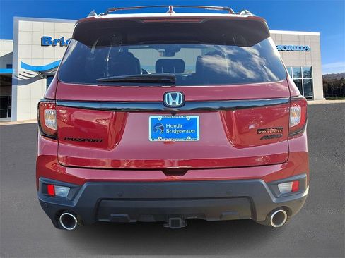 Used 2025 Honda Passport TrailSport image 5