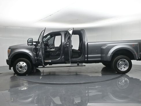 Certified 2021 Ford F450 Platinum AWD/4WD image 41