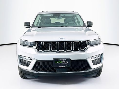 Used 2022 Jeep Grand Cherokee Limited 4xe image 2