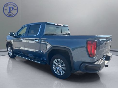 Used 2024 GMC Sierra 1500 Denali w/ Technology Package AWD/4WD image 5