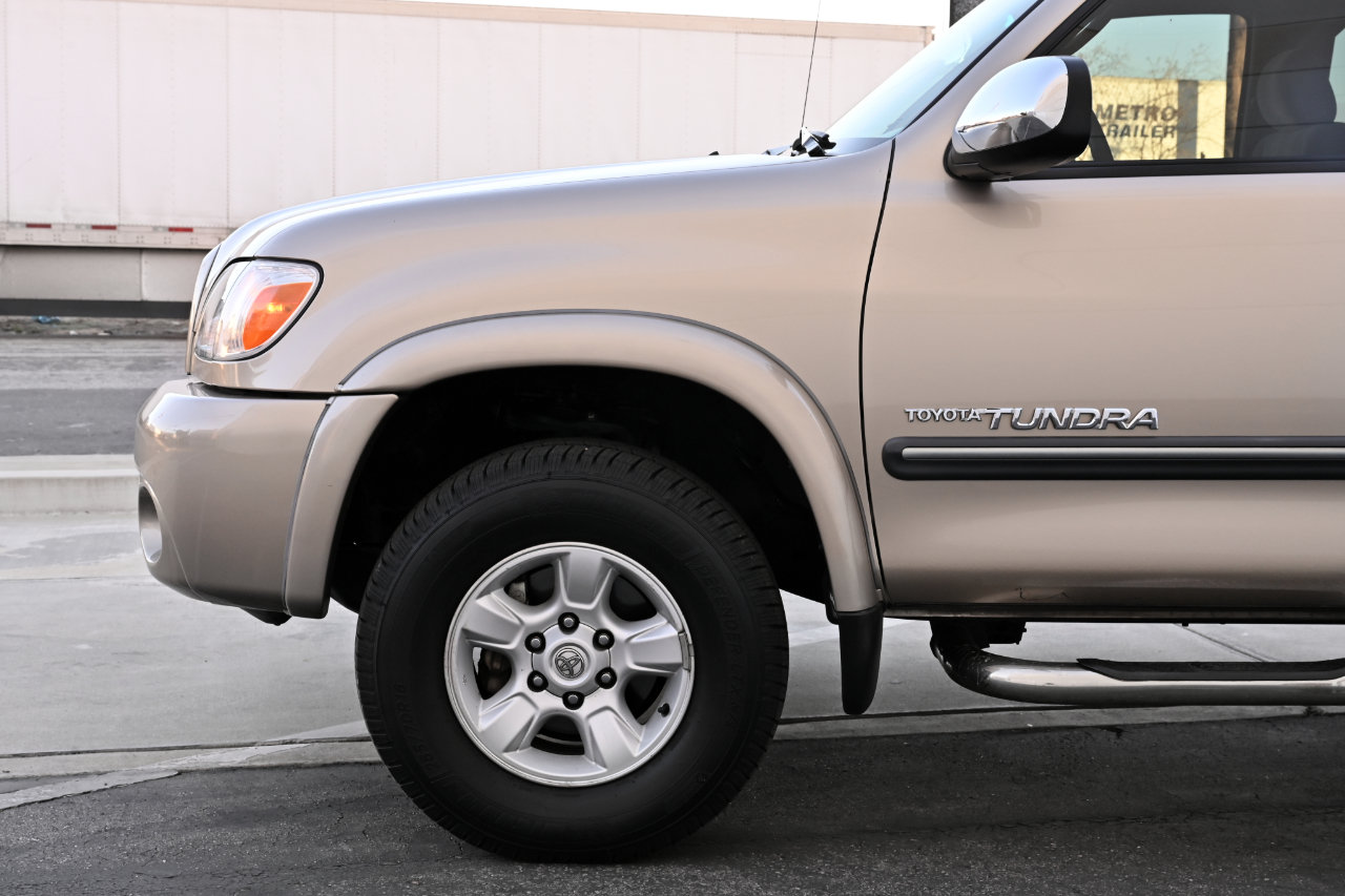 Used 2006 Toyota Tundra SR5 w/ TRD Off-Road Pkg AWD/4WD image 27