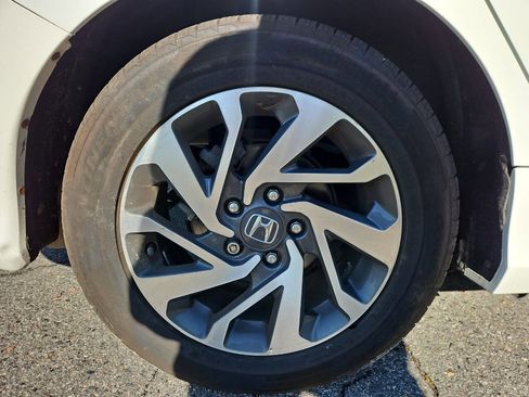 Used 2017 Honda Civic EX image 25