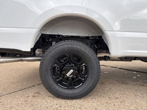 New 2025 Ford F350 XL w/ STX Appearance Package AWD/4WD image 9