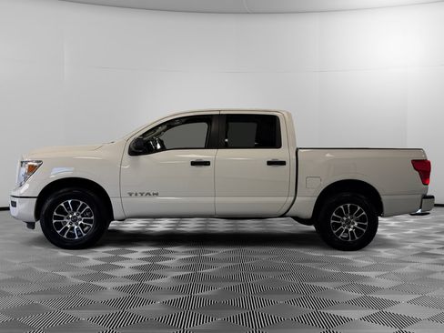 Used 2024 Nissan Titan SV w/ Accessory Utility Package image 5