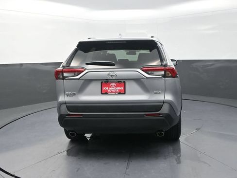 Used 2024 Toyota RAV4 XLE FWD image 7