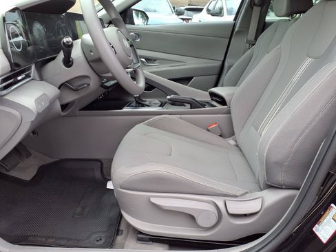 Certified 2024 Hyundai Elantra SEL FWD image 22
