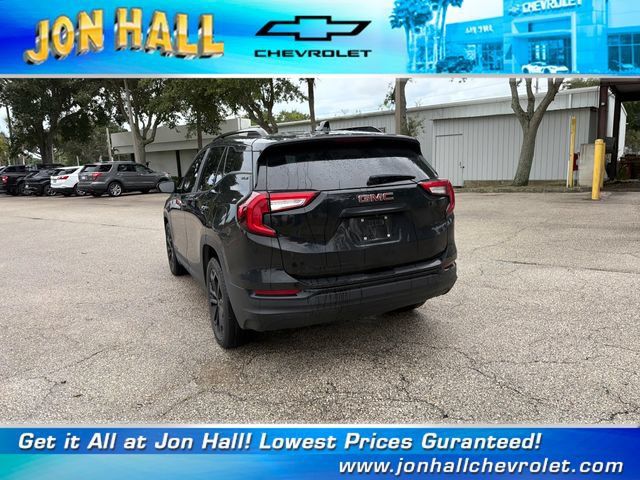 Used 2022 GMC Terrain SLE w/ Driver Convenience Package FWD image 7