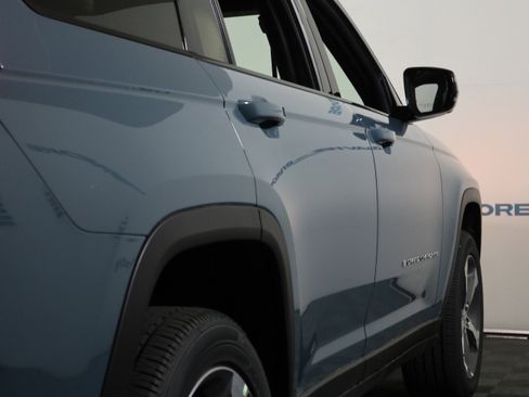 New 2026 Jeep Grand Cherokee L Limited AWD/4WD image 5