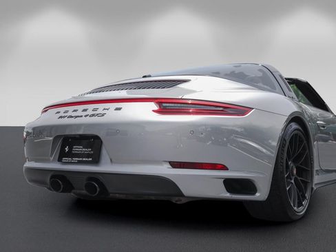 Used 2018 Porsche 911 Targa 4 GTS w/ GTS Interior Package AWD/4WD image 18