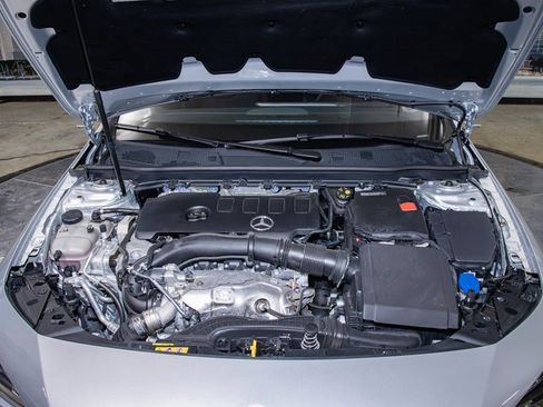 Certified 2023 Mercedes-Benz CLA 250 4MATIC image 5