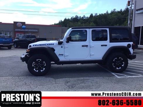 Used 2024 Jeep Wrangler Unlimited Rubicon 4xe AWD/4WD image 2